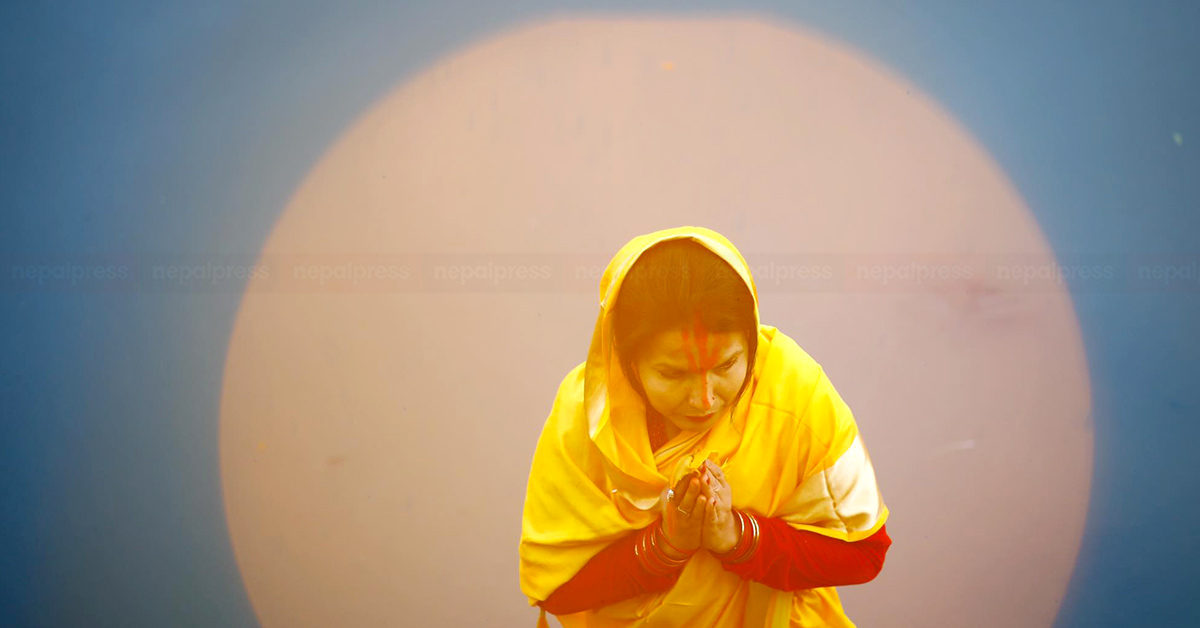 Chhath festival observed by worshipping setting sun (With photos and video)