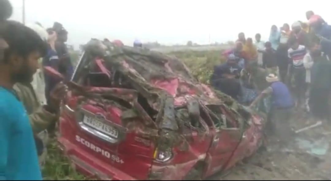 5 killed, 2 injured as jeep carrying wedding attendants meets with accident in Rautahat