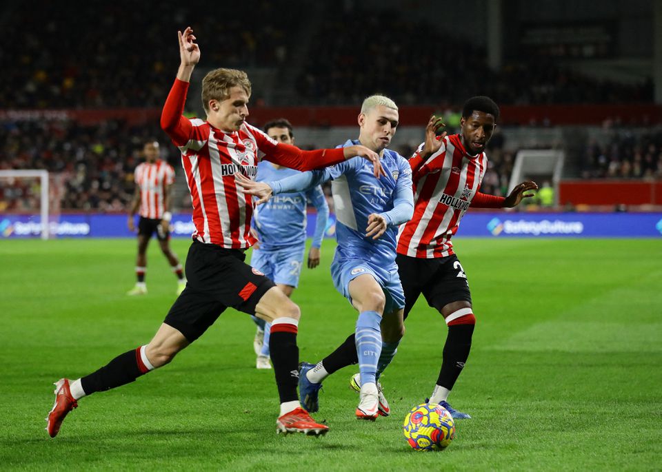 Foden sends Man City eight points clear with winner at Brentford