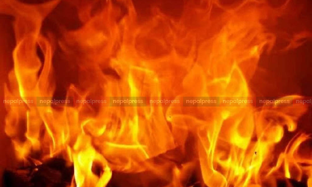 Fire engulfs three houses in Panchthar