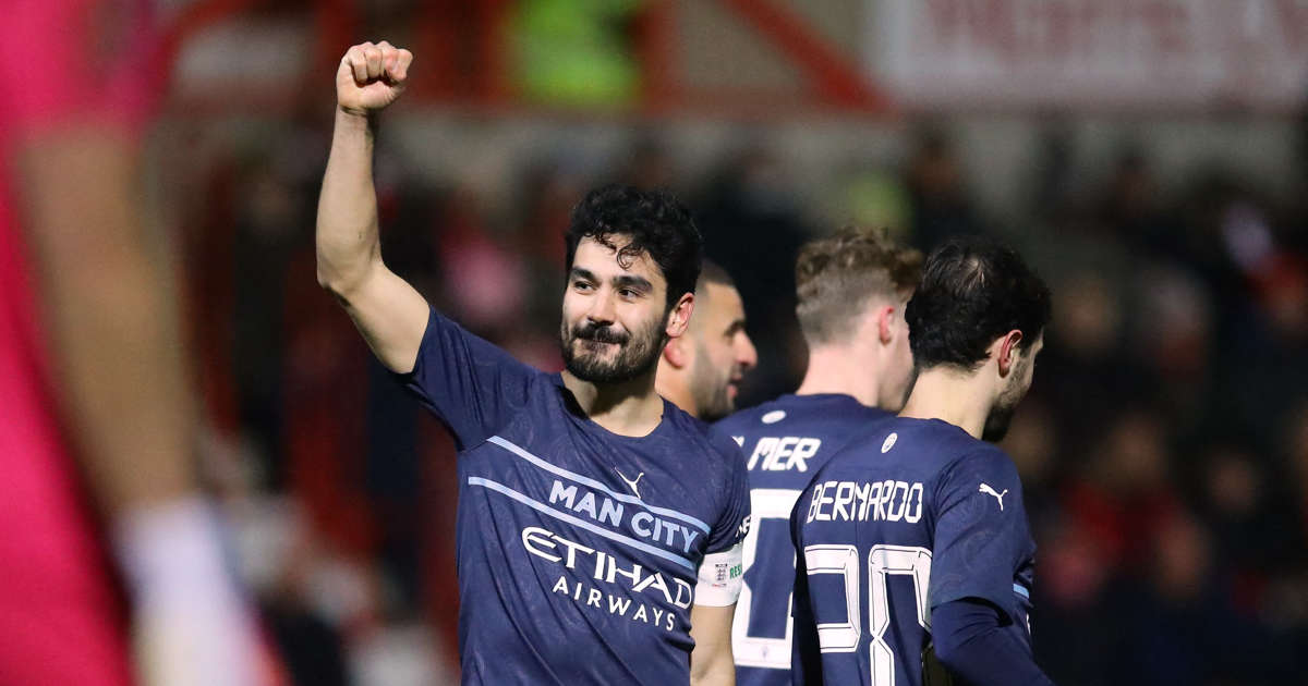 No dramas as Man City ease past Swindon in FA Cup