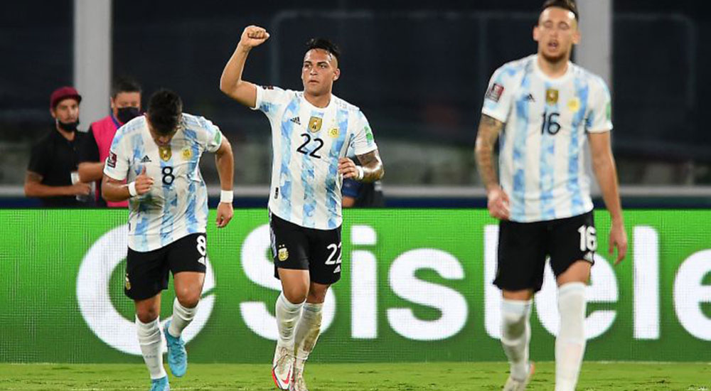 Martinez goal gives Argentina 1-0 win over Colombia
