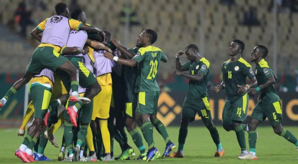 Senegal triumph over gallant Burkina Faso to reach final