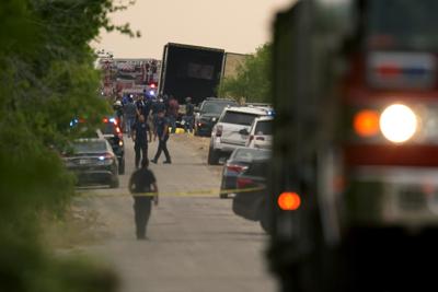 46 dead after trailer carrying migrants found in San Antonio