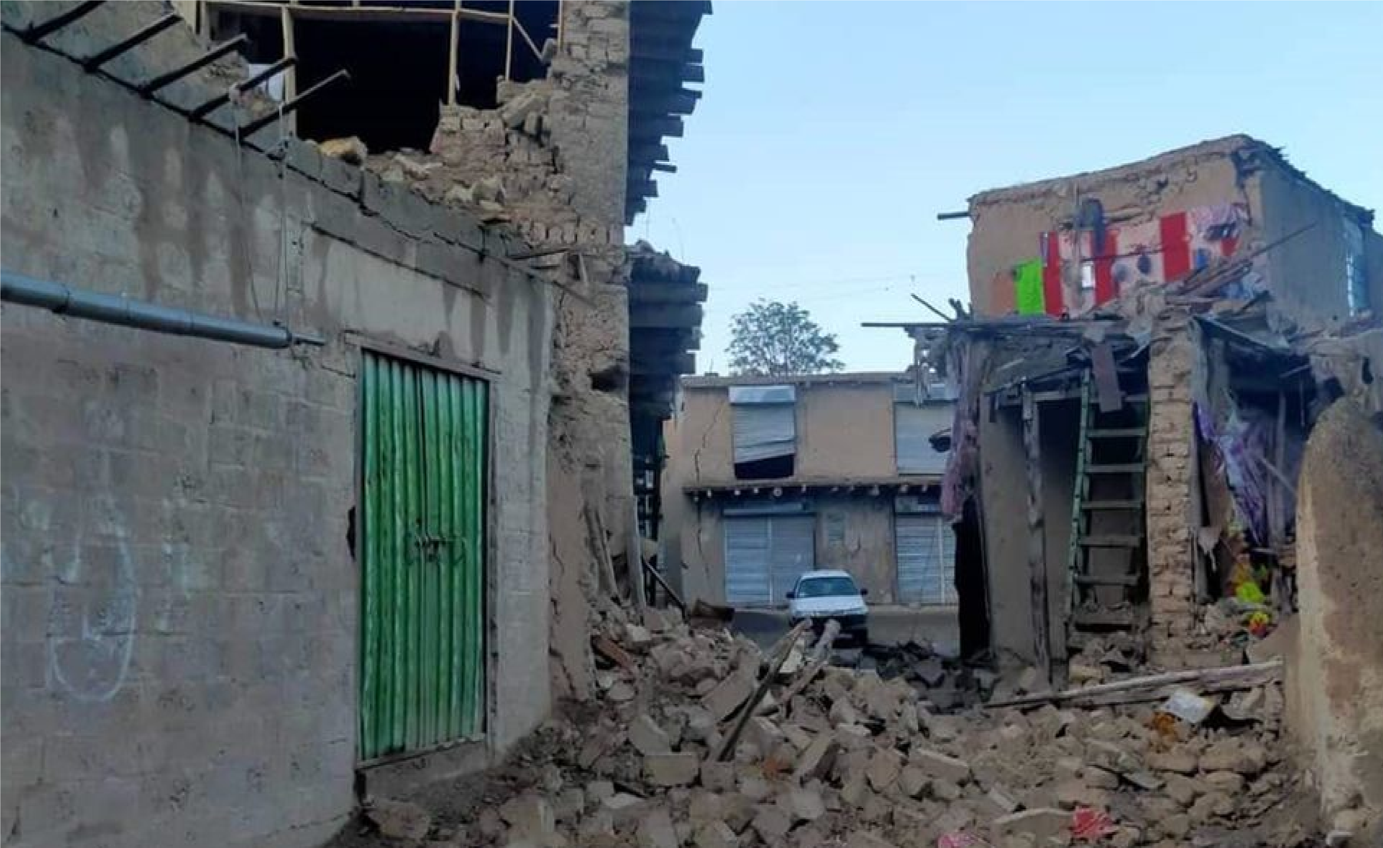 Afghan earthquake: At least 920 people killed and 600 wounded, officials say