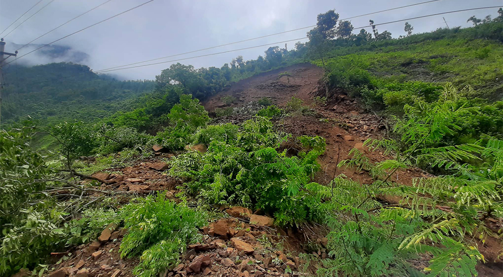2 killed in Sankhuwasabha landslide 