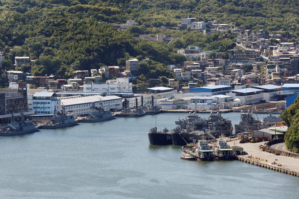 Chinese and Taiwanese warships shadow each other as drills due to end