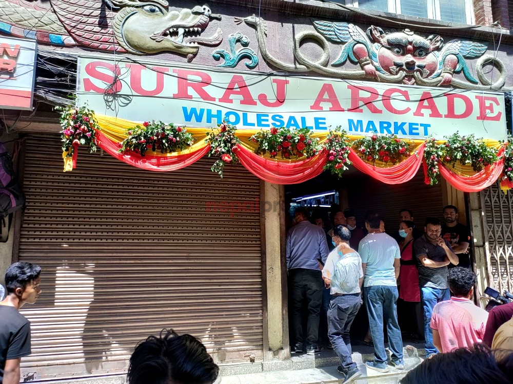 KMC clears basement of Suraj Arcade (With photos)