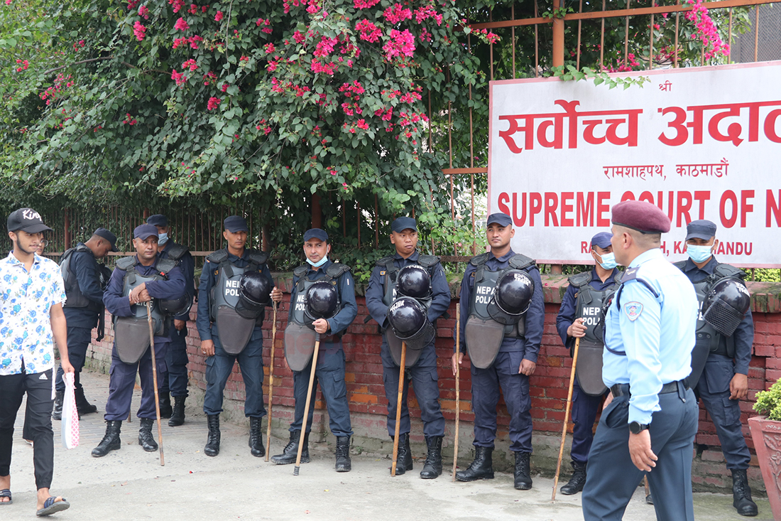 Security personnel deployed outside SC to stop CJ Rana from entering office (With photos)