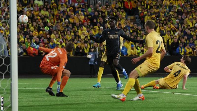 Saka scores as Arsenal near Europa League knockouts