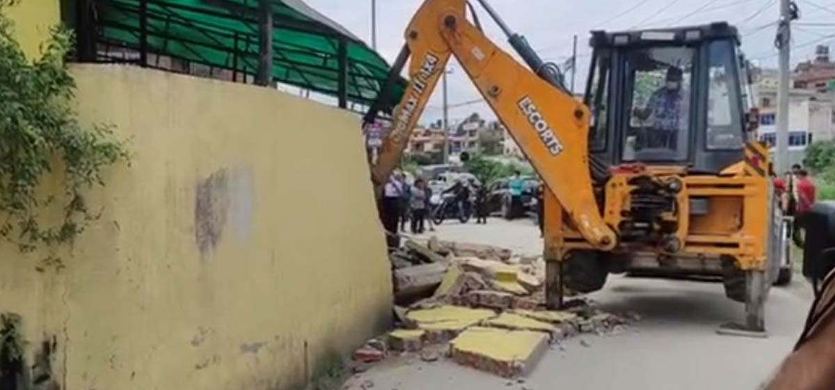 Illegal structures constructed along Bishnumati river banks being evicted