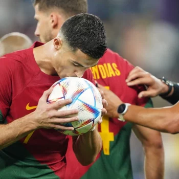 History-maker Ronaldo fires Portugal to 3-2 win over Ghana