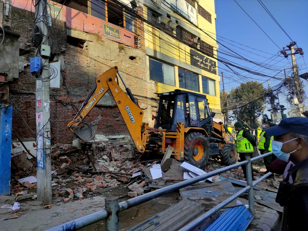KMC demolishes illegal structures built in New Baneshwor (With photos)