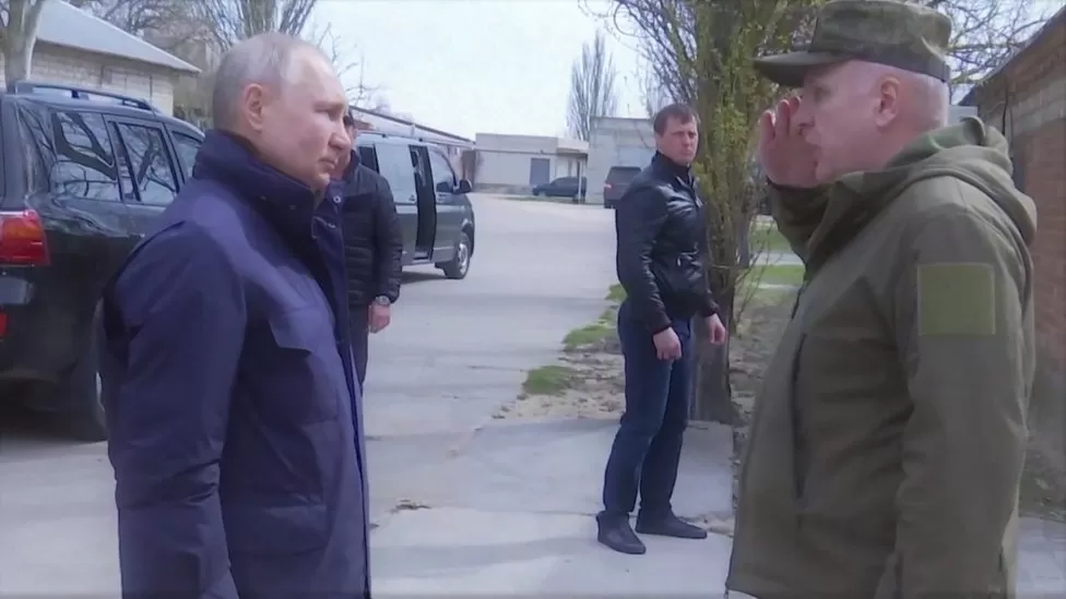 Ukraine war: Putin visits occupied Kherson region, says Kremlin