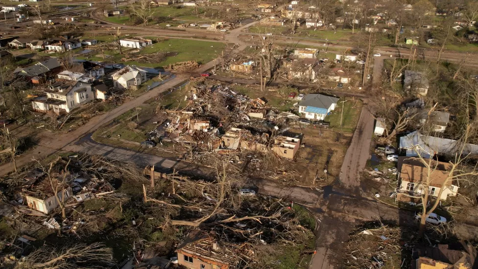 US tornadoes: Death toll grows as extreme storms ravage several states
