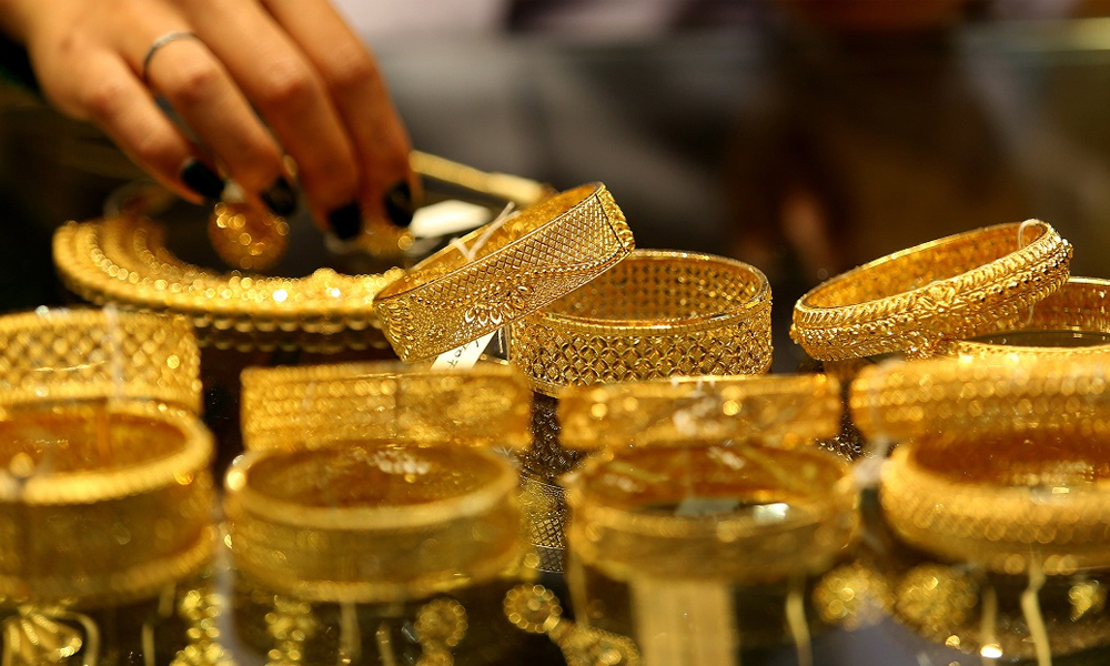 Gold price hits new record at Rs 134,000 per tola