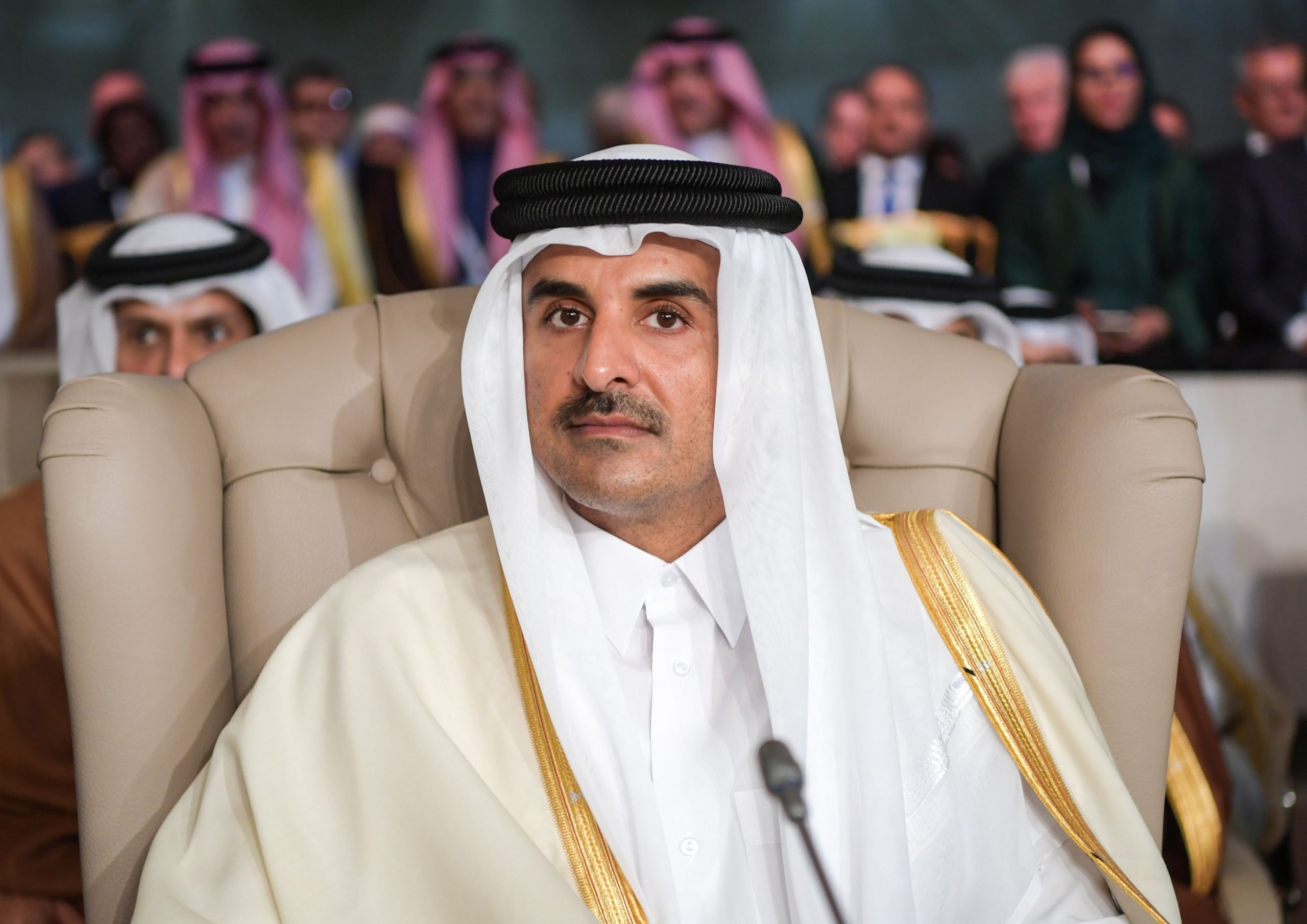 Qatari Emir Al Thani arriving today