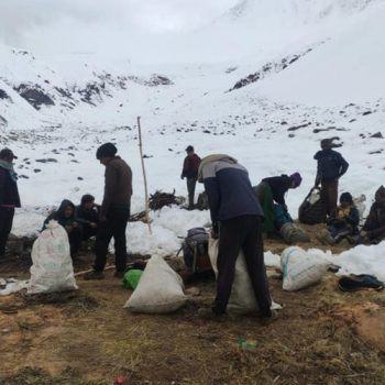 Four yarsa pickers dead in Mugu