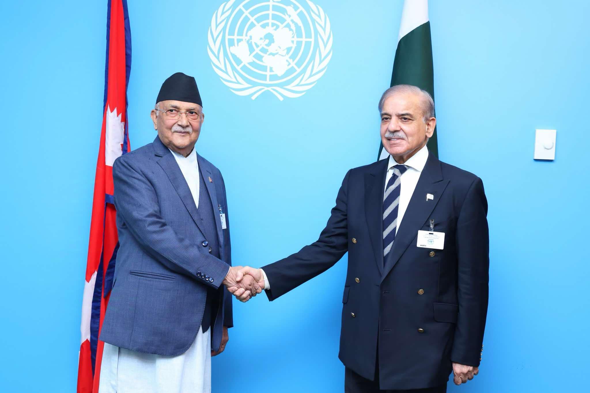 PM Oli meets with his Pakistani counterpart Sharif