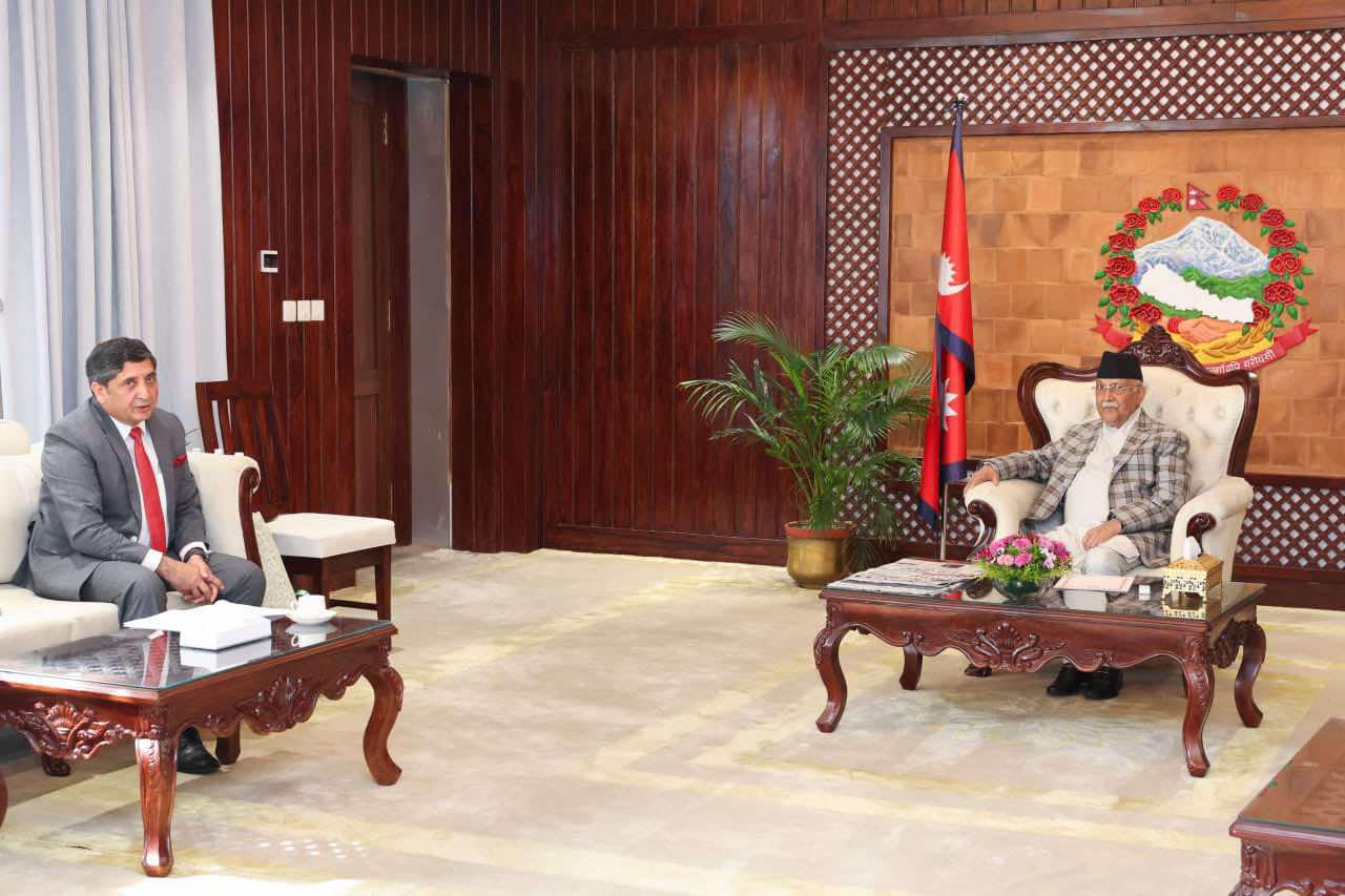 Pakistani ambassador pays courtesy call on PM Oli