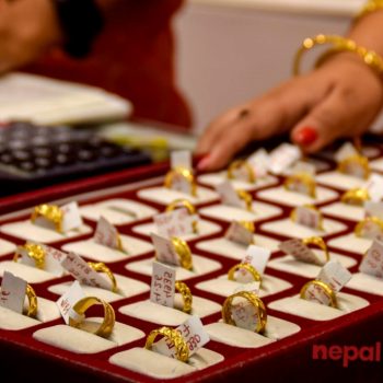 Gold price drops Rs 1,200 per tola on Monday