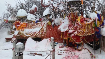 Snowfall in high altitude of Taplejung including Pathibhara