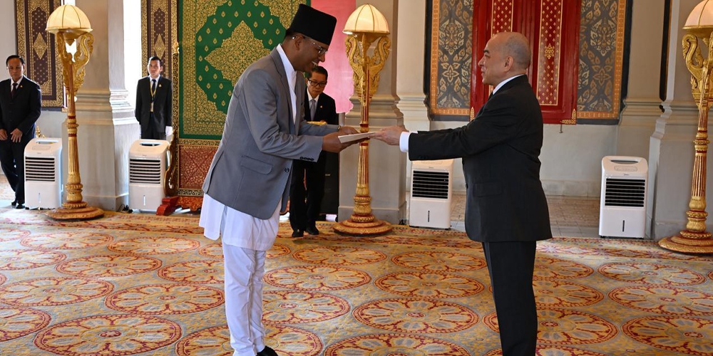 Nepali Non-Resident Ambassador to Cambodia Oli presents credentials