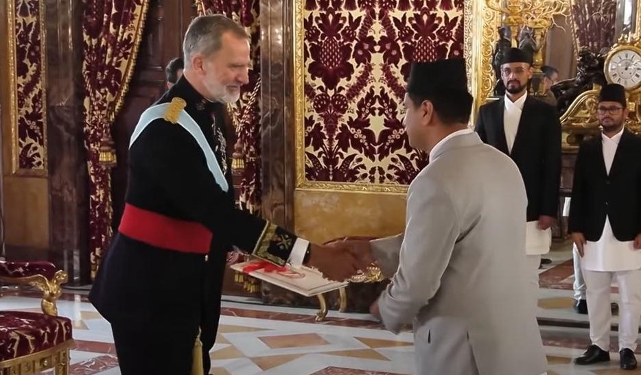 Nepali envoy to Spain presents credentials